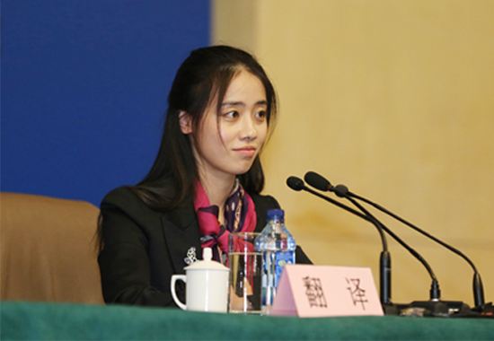 收入 高的“鐘點(diǎn)工”？同聲傳譯在中國(guó)的發(fā)展前景